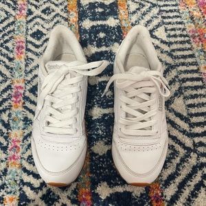 White Reebok classic